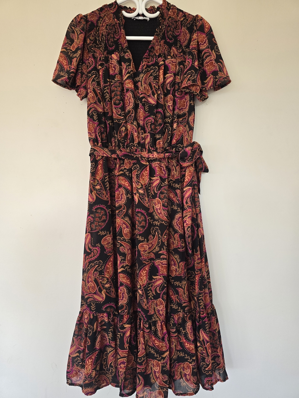 Paisley Maxi Dress. Boho. Size Small. Belt Tie. Flutter Sleeves. Tiered. Lined.